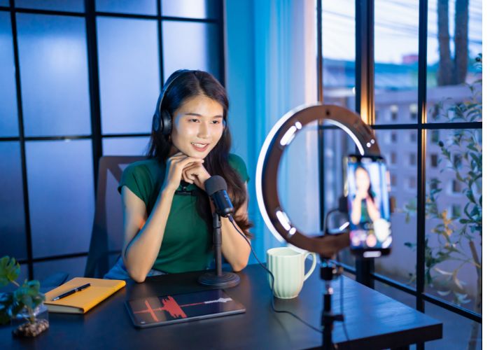 वेब होस्टींग ३