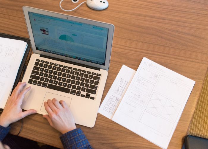 💻 वेबसाईट डेव्हलपमेंट सेवा (Website Development / Programming Service)